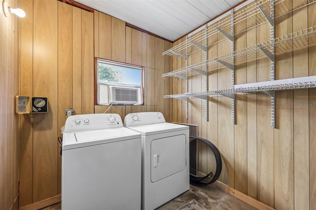 550 SAINT JOHNS ROAD, Tavares, FL 32778