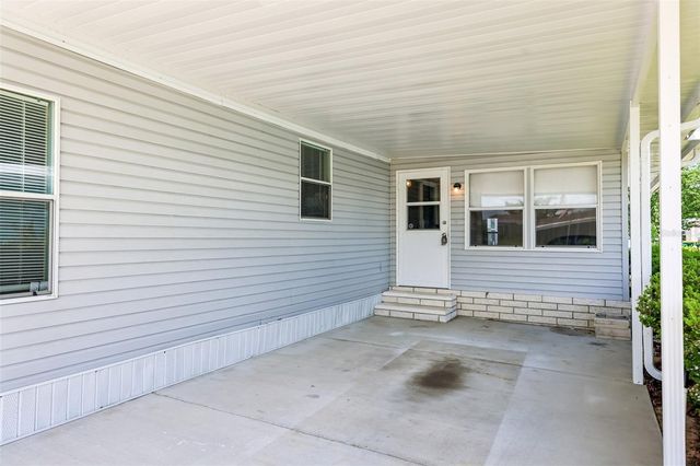 550 SAINT JOHNS ROAD, Tavares, FL 32778