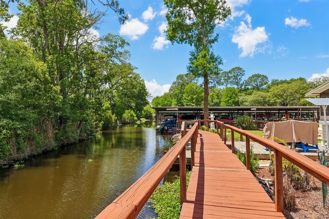 550 SAINT JOHNS ROAD, Tavares, FL 32778