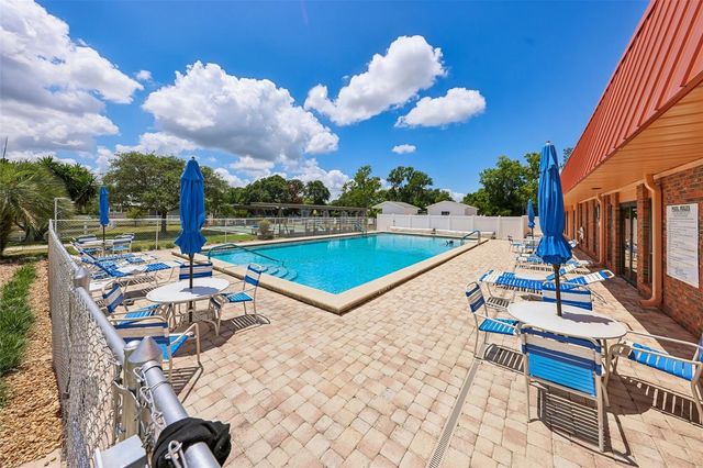 550 SAINT JOHNS ROAD, Tavares, FL 32778