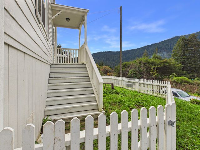 161 Sewell Drive, Weott, CA 95571