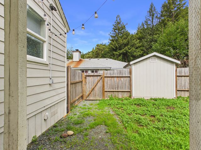 161 Sewell Drive, Weott, CA 95571