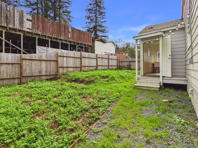 161 Sewell Drive, Weott, CA 95571