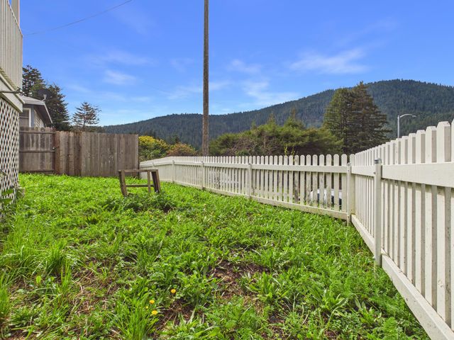 161 Sewell Drive, Weott, CA 95571