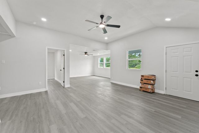 1615 Hiller Street, Houston, TX 77015