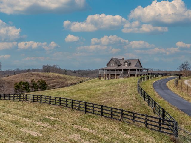 289 Baker Cemetery Road, Olive Hill, KY 41164