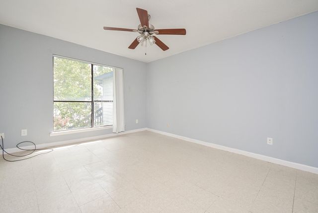 9009 Richmond Avenue 411, Houston, TX 77063
