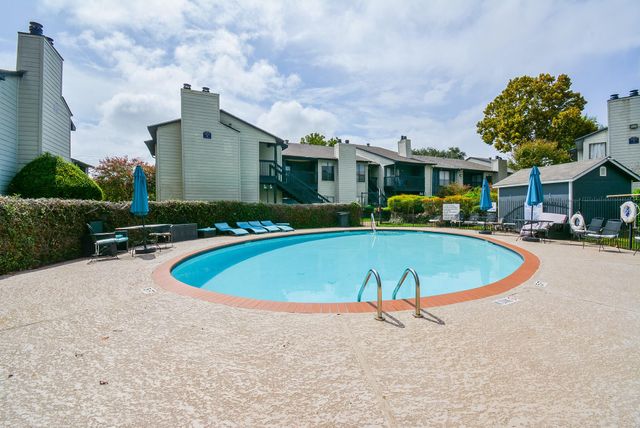 9009 Richmond Avenue 411, Houston, TX 77063
