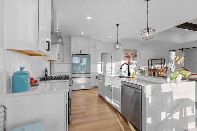 302 KERRIGAN DRIVE, Wrightstown, WI 54180