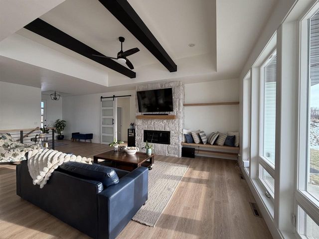 302 KERRIGAN DRIVE, Wrightstown, WI 54180