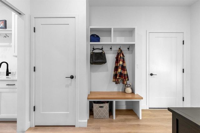 302 KERRIGAN DRIVE, Wrightstown, WI 54180