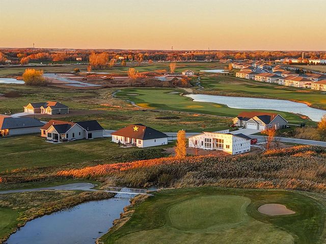 302 KERRIGAN DRIVE, Wrightstown, WI 54180