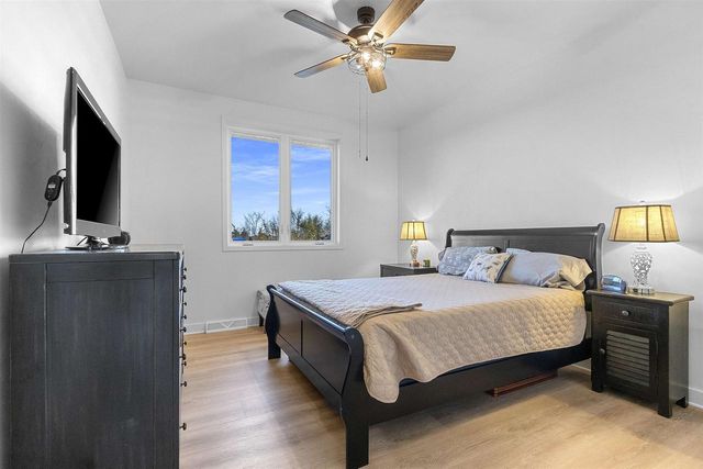 302 KERRIGAN DRIVE, Wrightstown, WI 54180