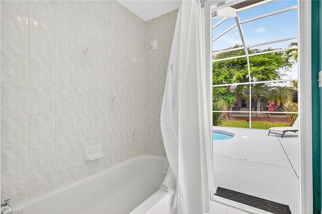 2919 SW 25th ST, Cape Coral, FL 33914