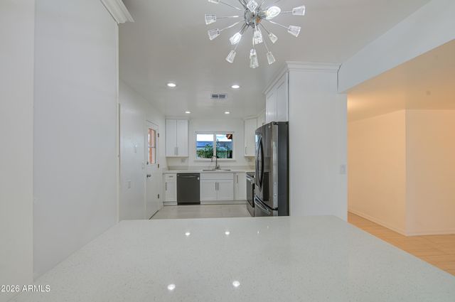 10355 W CARON Drive, Sun City, AZ 85351