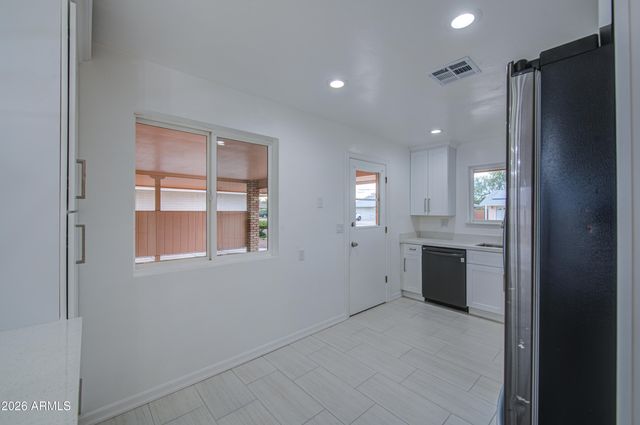 10355 W CARON Drive, Sun City, AZ 85351