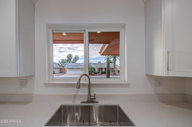 10355 W CARON Drive, Sun City, AZ 85351