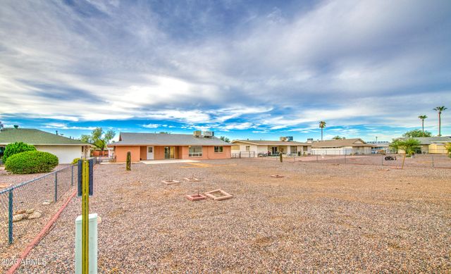 10355 W CARON Drive, Sun City, AZ 85351