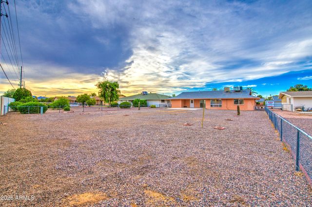 10355 W CARON Drive, Sun City, AZ 85351