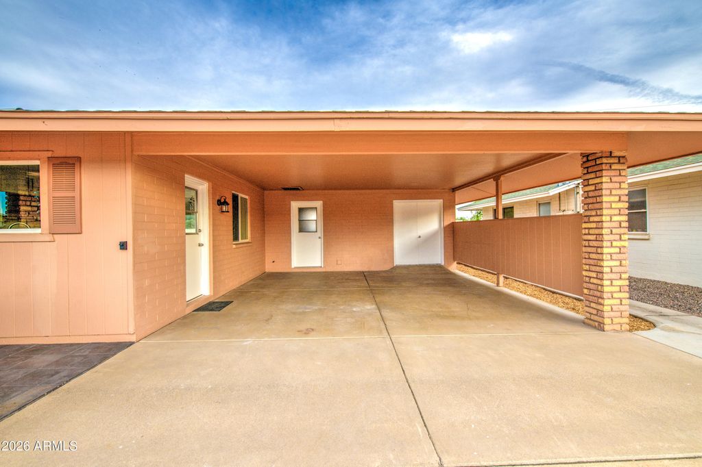 10355 W CARON Drive, Sun City, AZ 85351 — photo 5