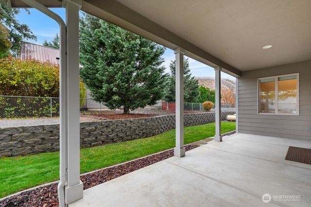 537 Chrisand Lane, Wenatchee, WA 98801