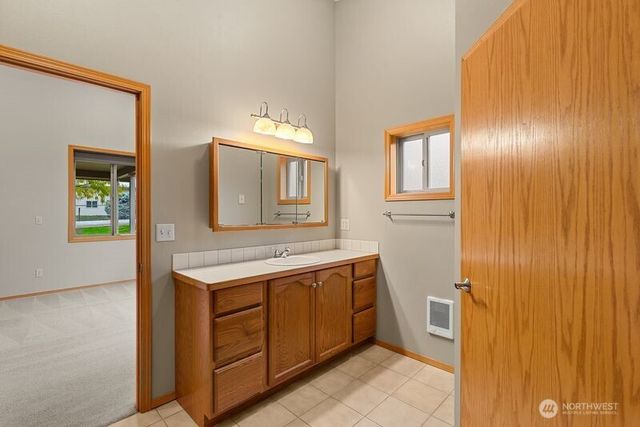 537 Chrisand Lane, Wenatchee, WA 98801