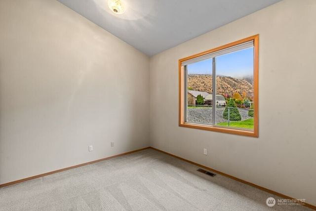 537 Chrisand Lane, Wenatchee, WA 98801