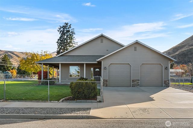 537 Chrisand Lane, Wenatchee, WA 98801