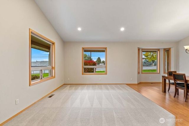 537 Chrisand Lane, Wenatchee, WA 98801