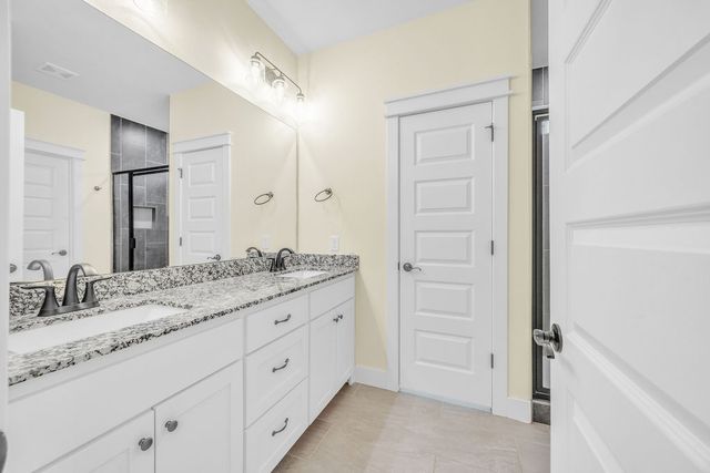 6 Methwold Lane, Bella Vista, AR 72714