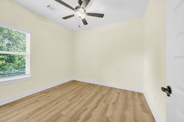 6 Methwold Lane, Bella Vista, AR 72714