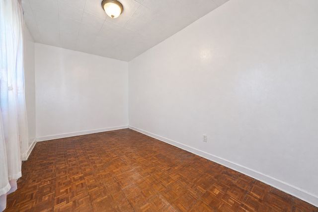 88 Pearl St, Stoughton, MA 02072