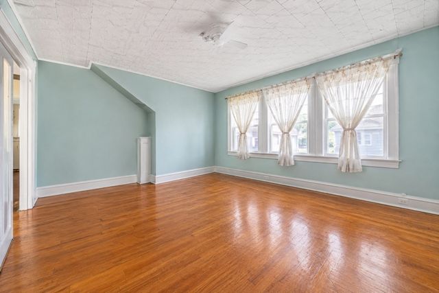 88 Pearl St, Stoughton, MA 02072