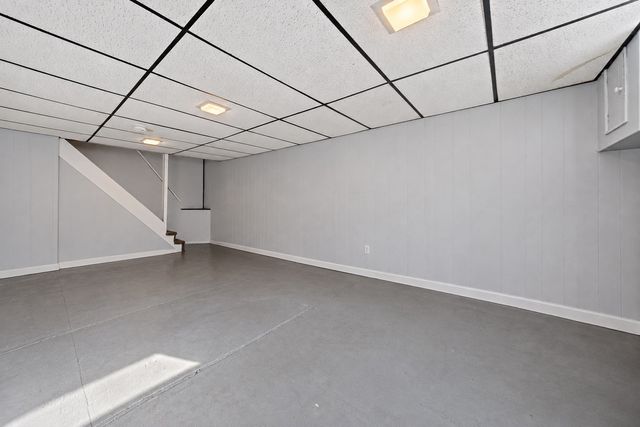 88 Pearl St, Stoughton, MA 02072