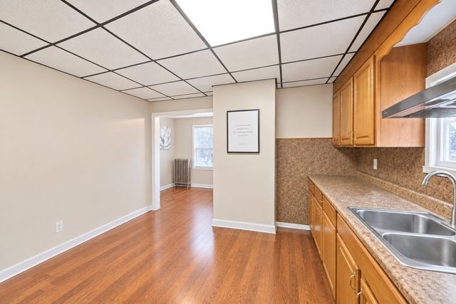 88 Pearl St, Stoughton, MA 02072