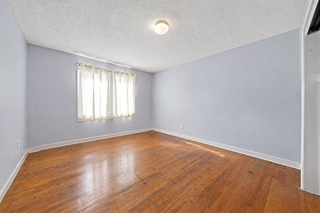 88 Pearl St, Stoughton, MA 02072