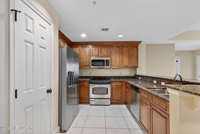 1478 RIVERPLACE Boulevard 1708, Jacksonville, FL 32207