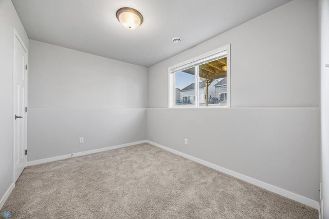 4996 37th Avenue S, Fargo, ND 58104