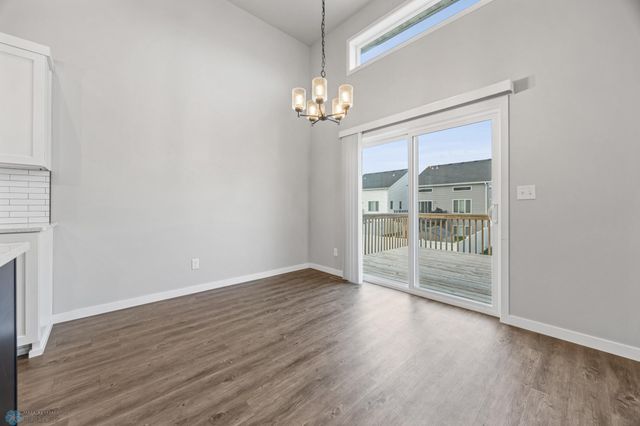 4996 37th Avenue S, Fargo, ND 58104