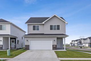 4996 37th Avenue S, Fargo, ND 58104