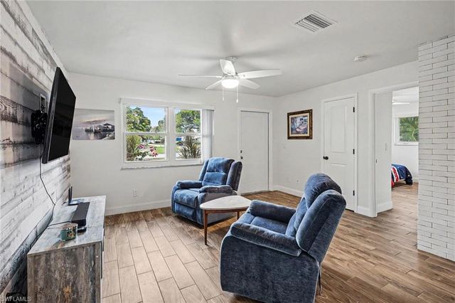 6665 E Tropicana DR, Fort Myers, FL 33919