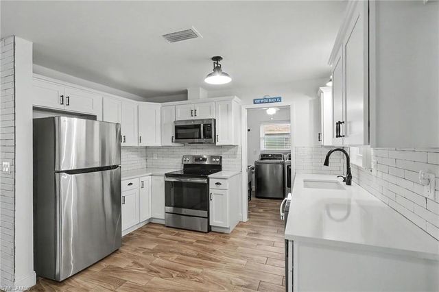 6665 E Tropicana DR, Fort Myers, FL 33919