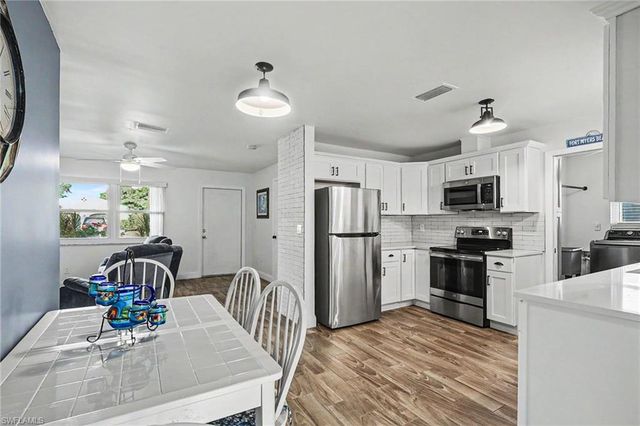 6665 E Tropicana DR, Fort Myers, FL 33919