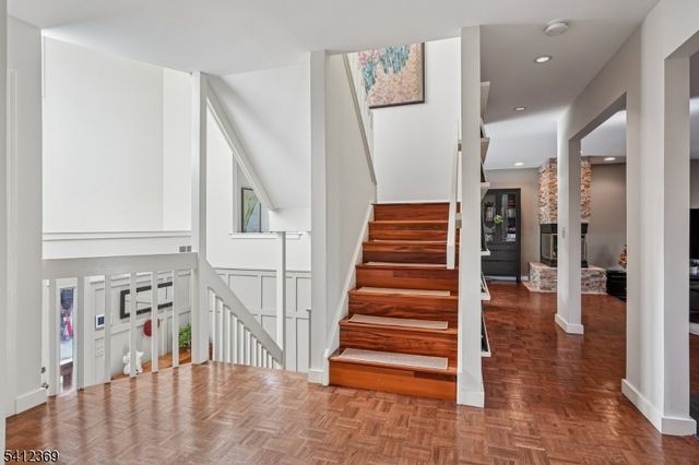 51 Mill Pond Rd, Woodland Park, NJ 07424