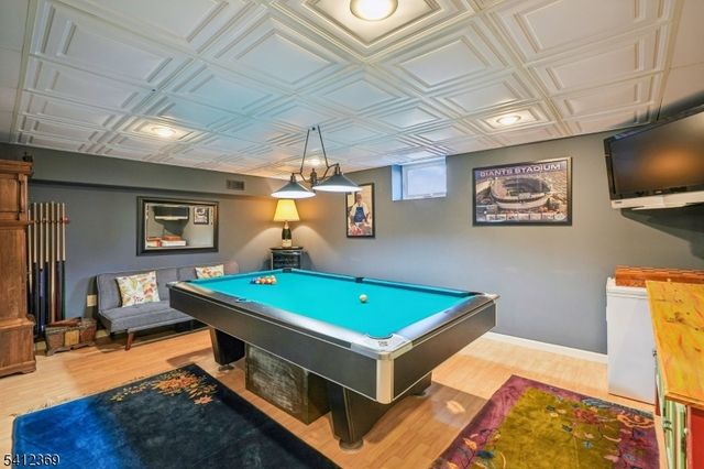 51 Mill Pond Rd, Woodland Park, NJ 07424