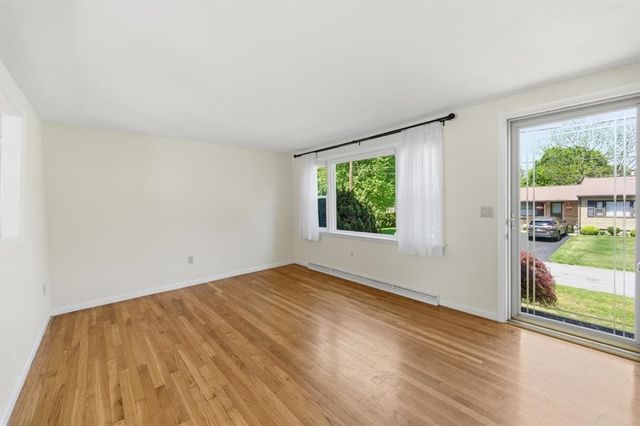 28 Orrin Street, Warwick, RI 02886