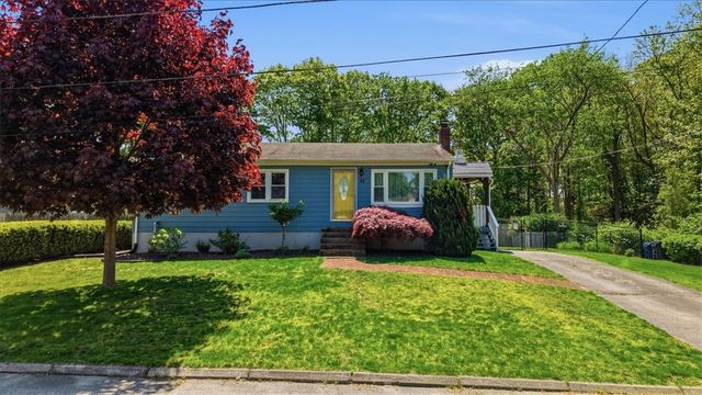 28 Orrin Street, Warwick, RI 02886