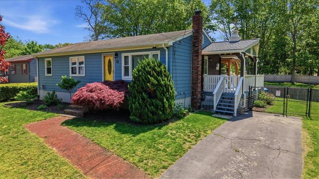 28 Orrin Street, Warwick, RI 02886