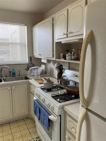 5660 80TH STREET N B107, St Petersburg, FL 33709