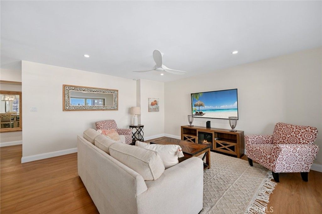 1202 N Pacific Street 206B, Oceanside, CA 92054 — photo 2